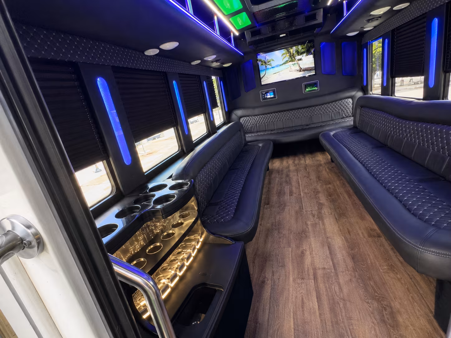 columbia river gorge wineries party bus rental