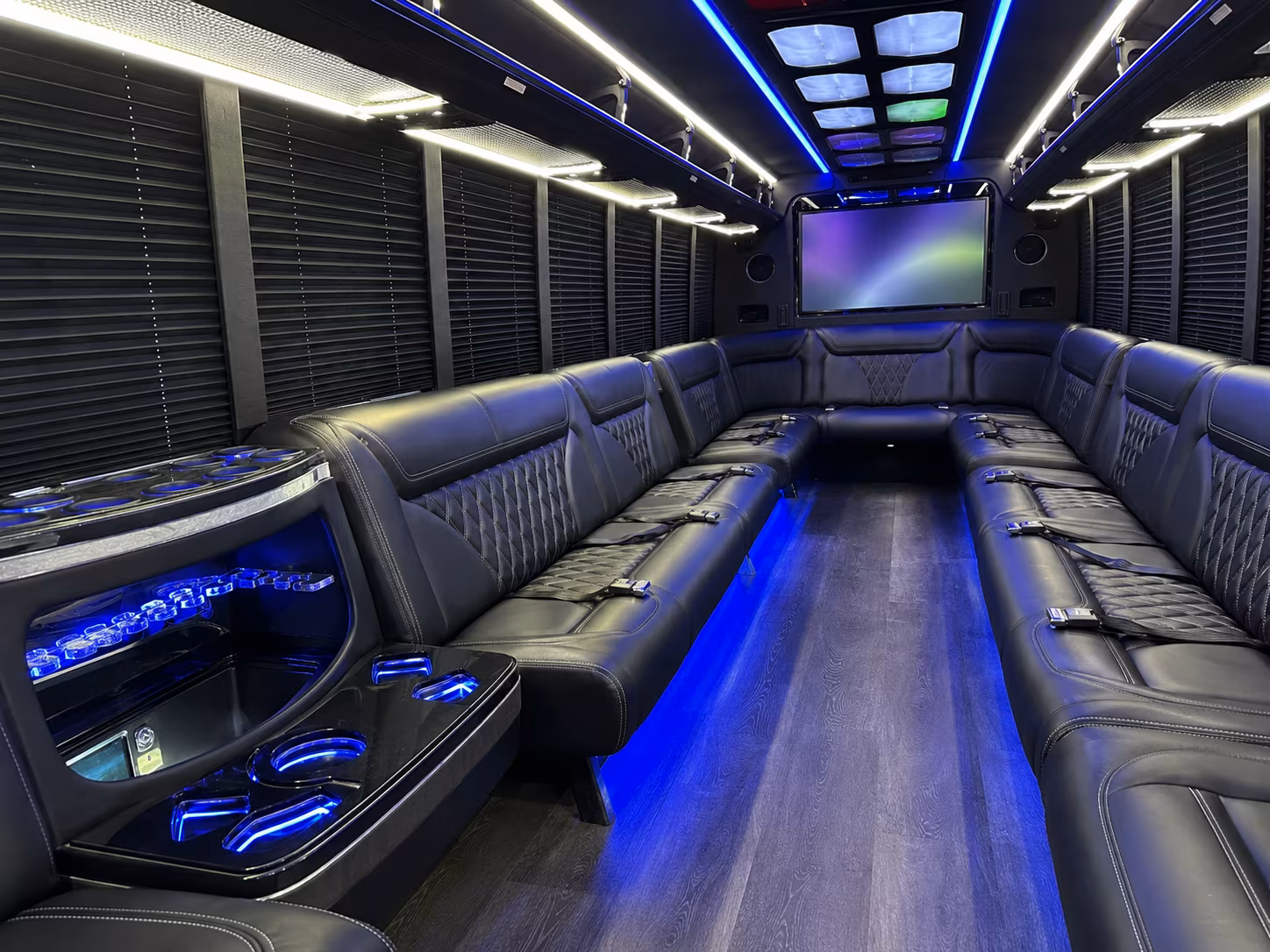 gresham 20 passenger party bus inside