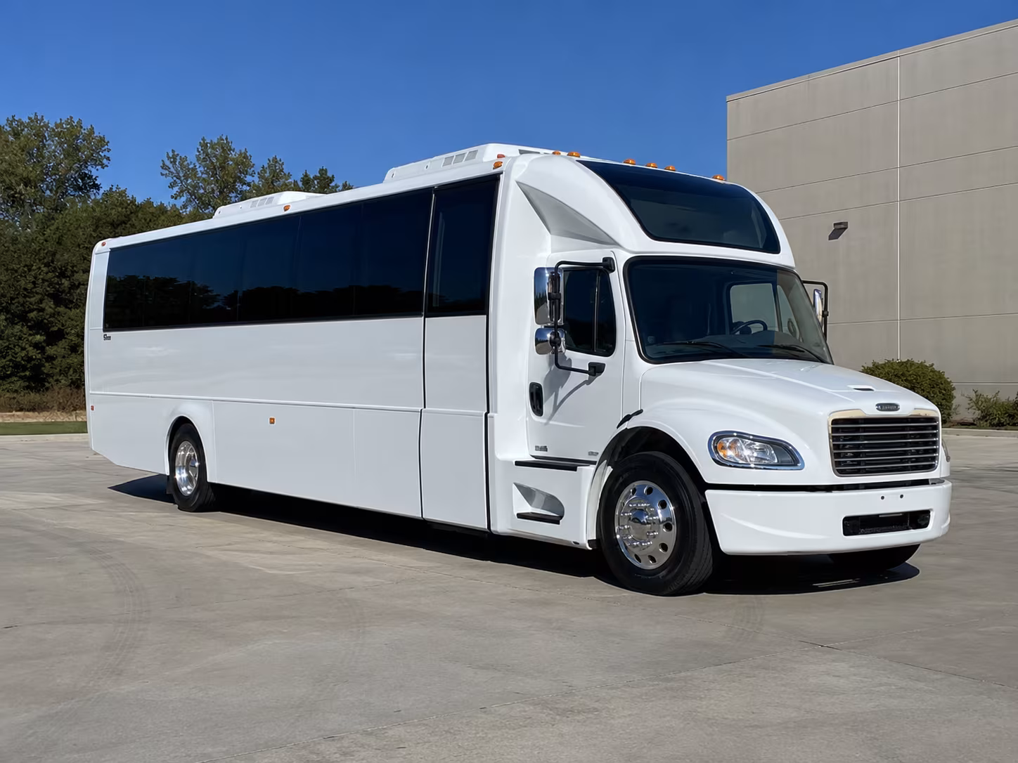 gresham 28 passenger party bus