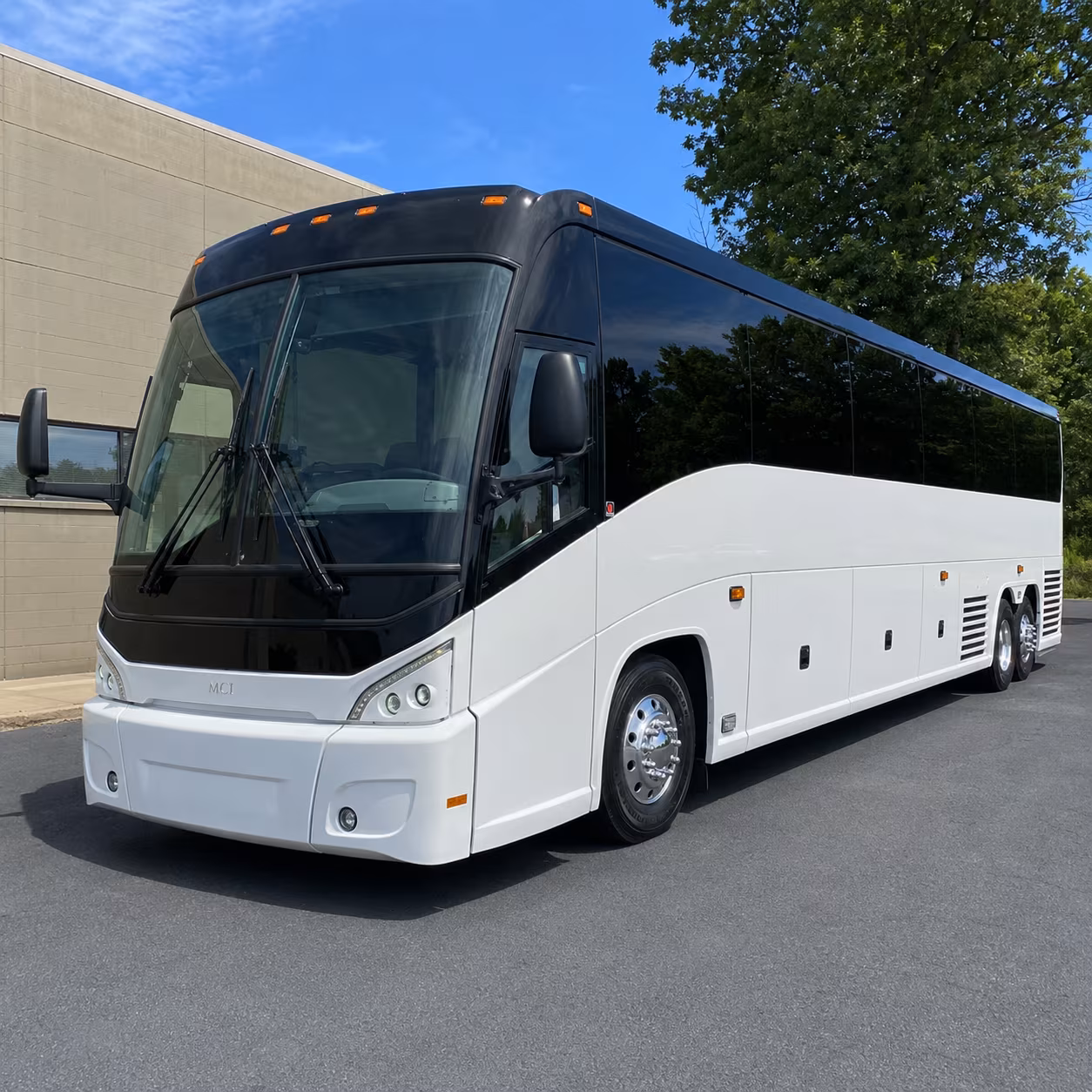 retreat buses to camp arrah wanna menucha and mt hood venues